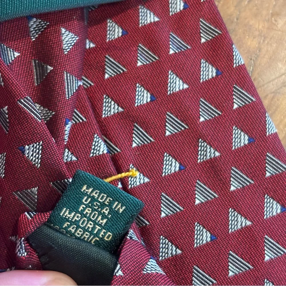 Lauren Ralph Lauren 100% Silk Red Necktie